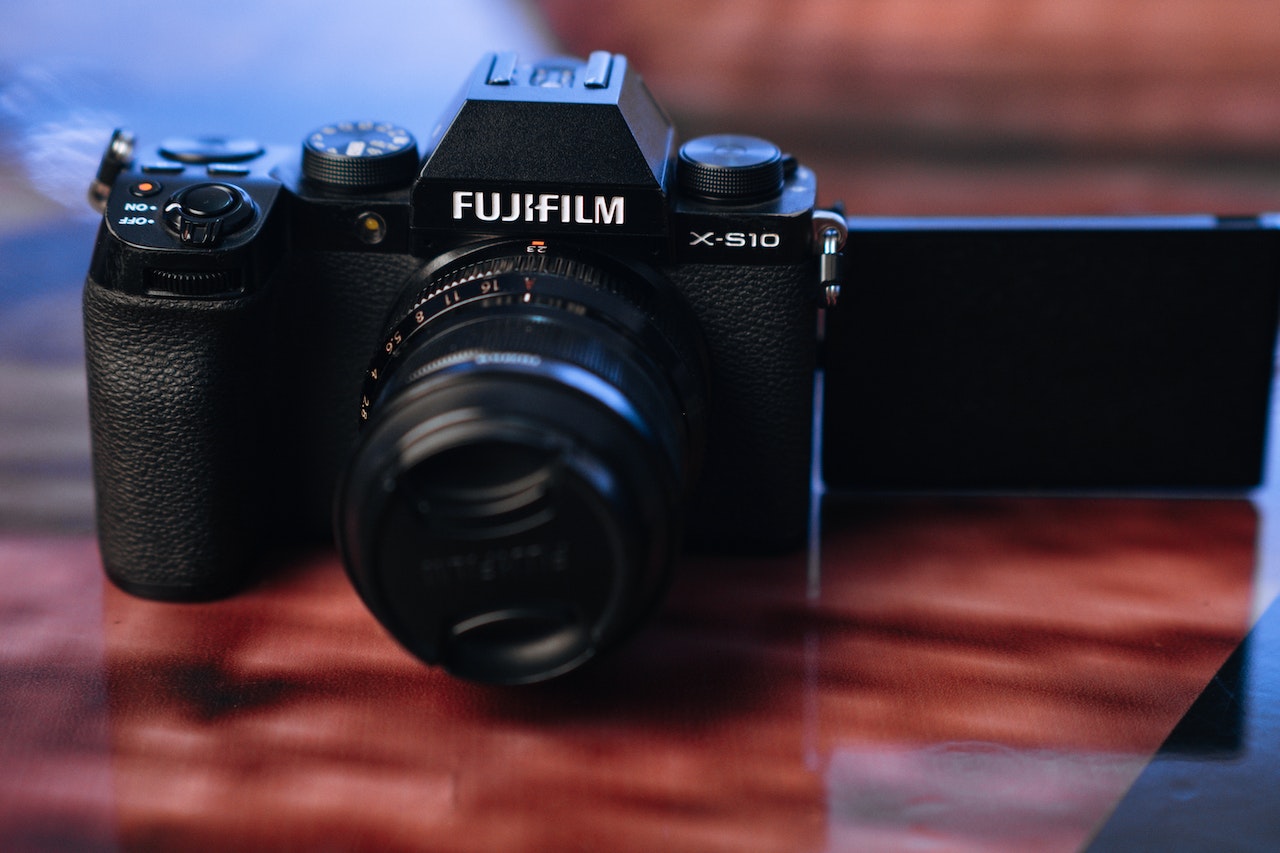 Fujifilm X-S10 | How to choose the right camera for  your needs